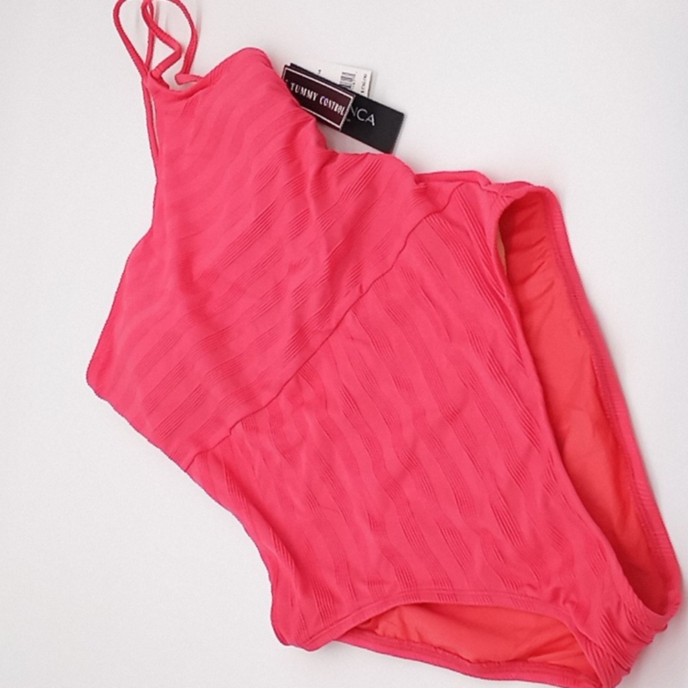 La Blanca Linea Costa One-Shoulder One-Piece Swimsuit Coral Sun